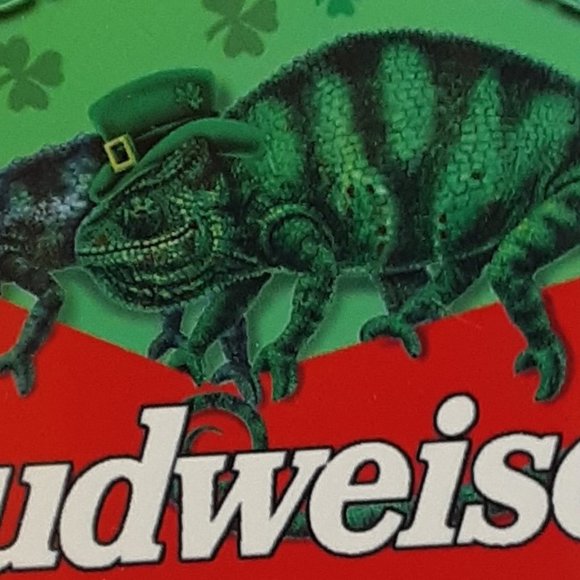 Rare Budweiser Pinback Pin Happy St. Pats Green With Envy Iguana Lizard Vintage - Picture 3 of 12